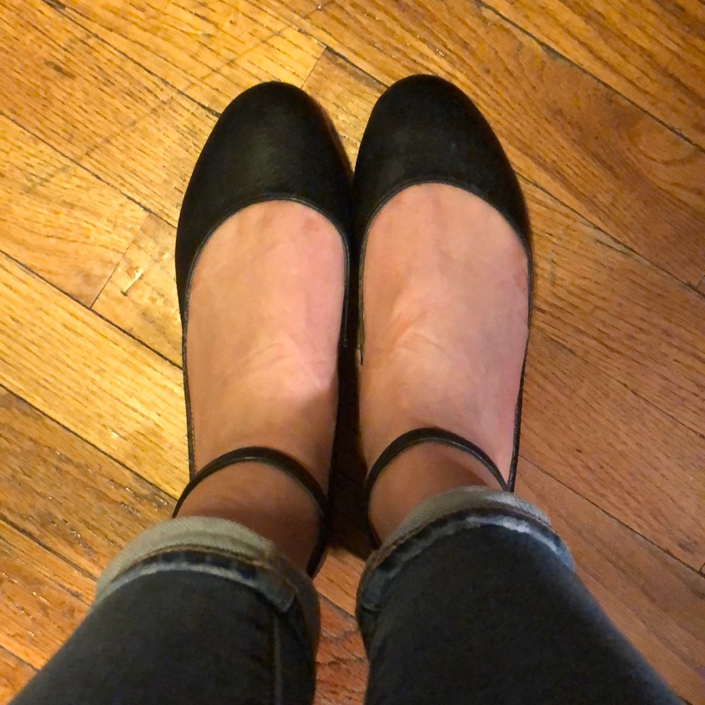 Black Steve Madden Flats